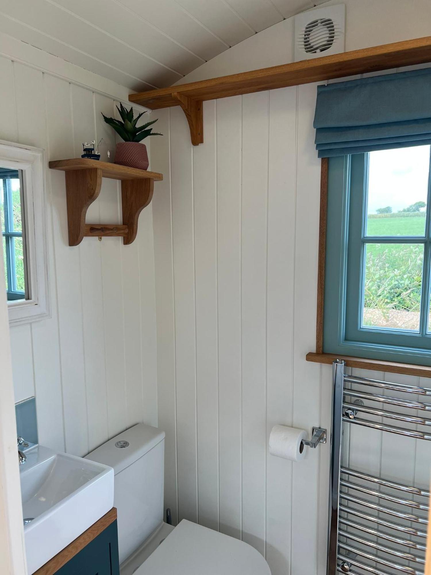 Toms Hut And Robins Rest Shepherd Huts Near Wadebridge Exteriör bild